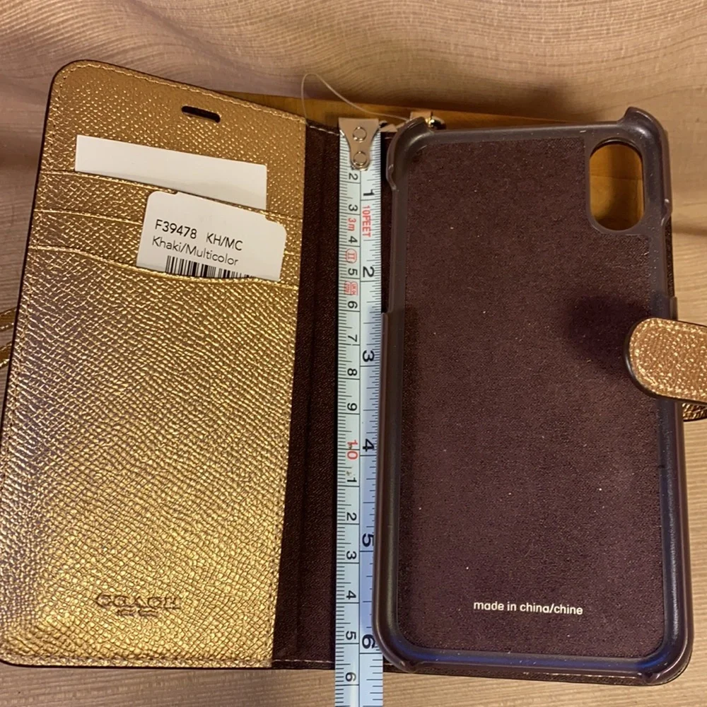 NWT Coach iPhone cover case w/detachable leash